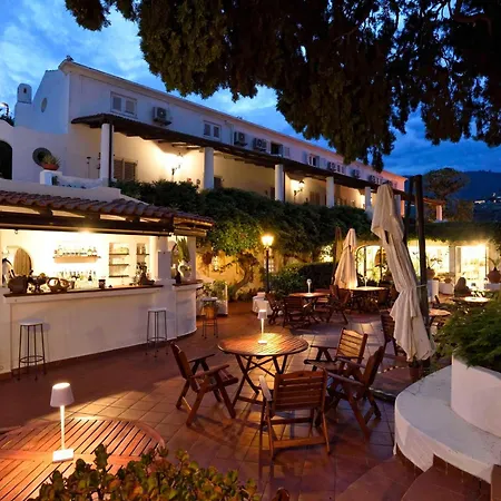 Pietra Pomice Hotel 3*