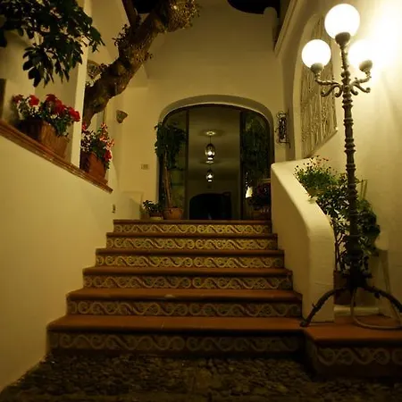 Hotel Pietra Pomice 3*