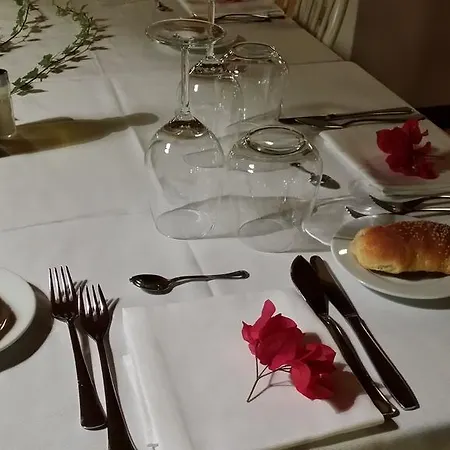 Pietra Pomice Hotel 3*