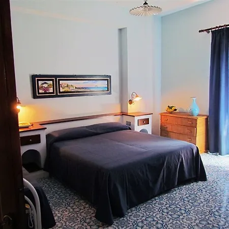 Pietra Pomice Липари