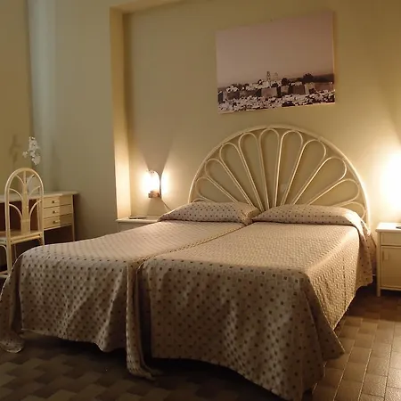ホテル Pietra Pomice リーパリ