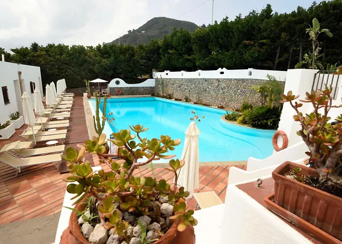 Pietra Pomice Hotel 3*