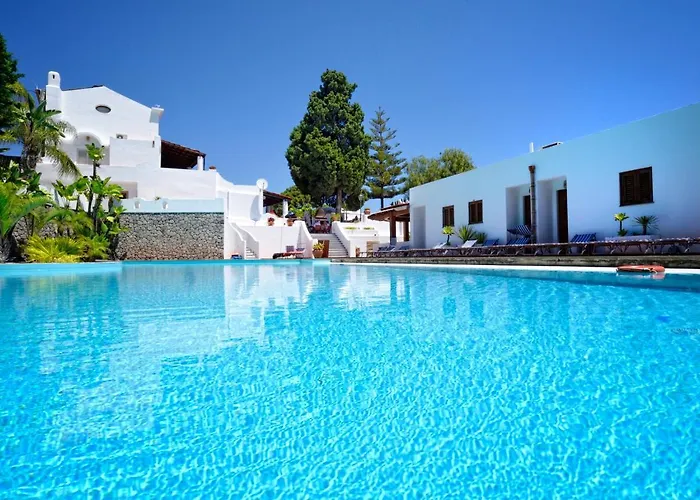 Pietra Pomice Hotel 3*